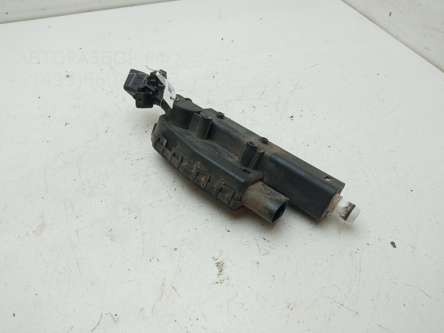 Форсунка омывателя лобового стекла