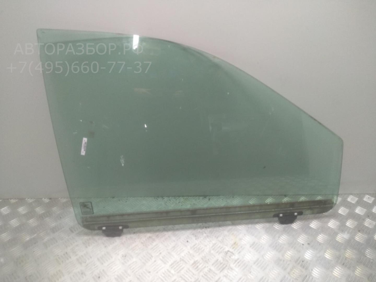Стекло двери передней правой