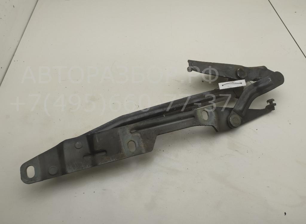 Петля крышки багажника