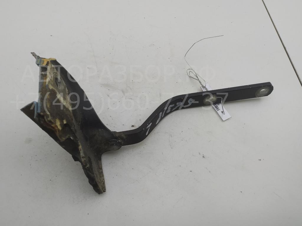 Петля капота левая