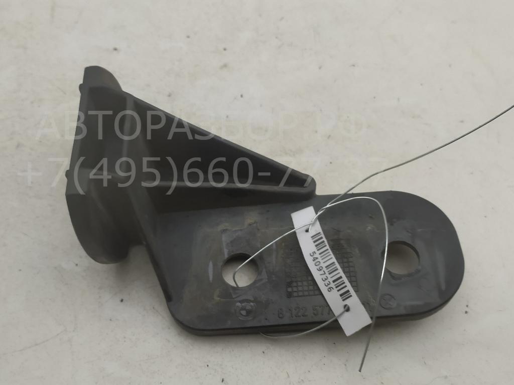 Кронштейн переднего бампера левый