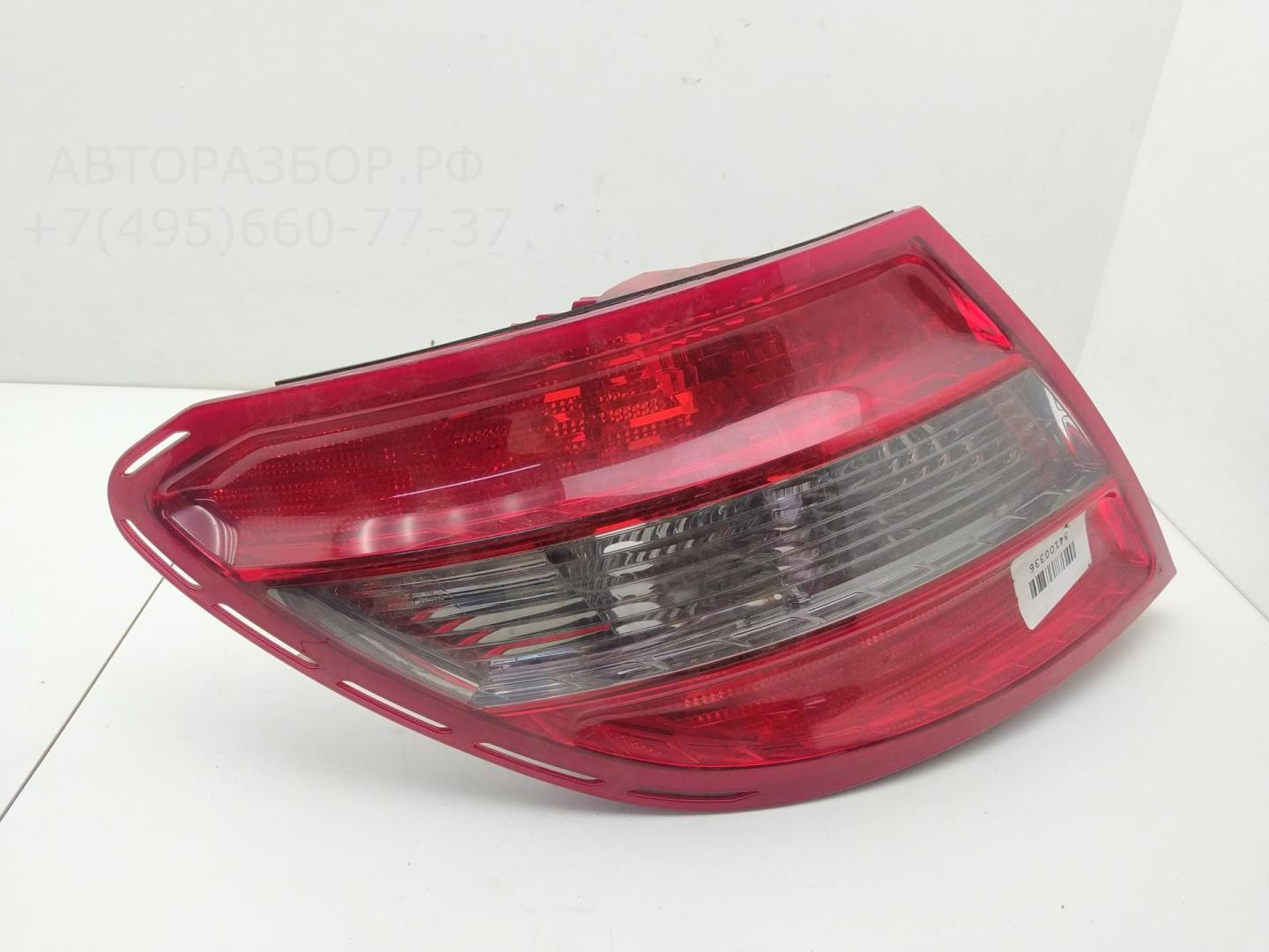 Фонарь задний правый