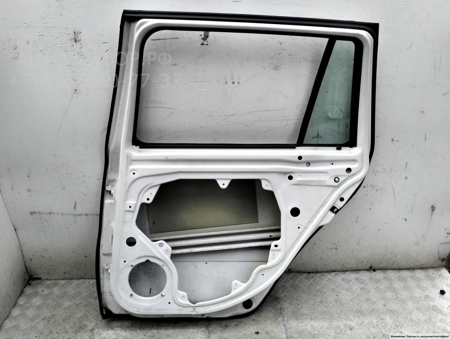 Дверь задняя правая