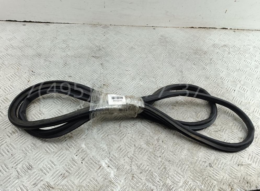 Уплотнитель багажника