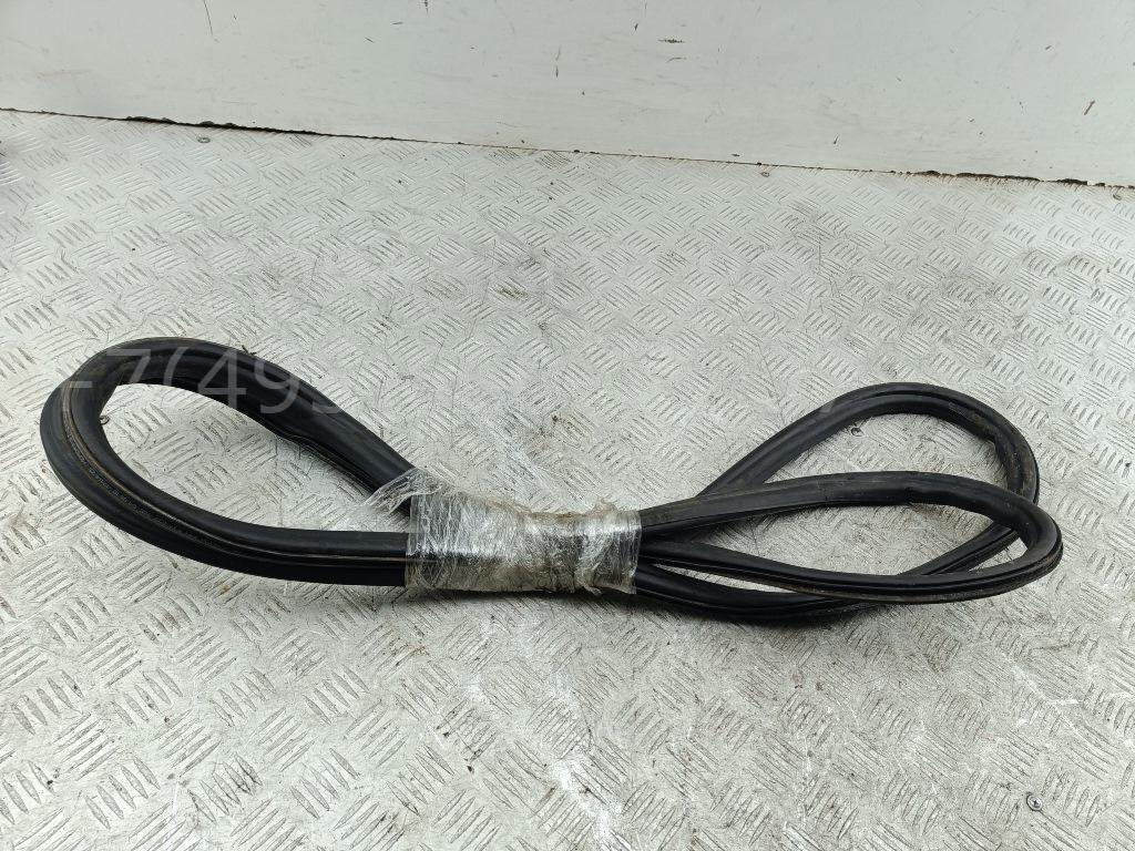 Уплотнитель багажника