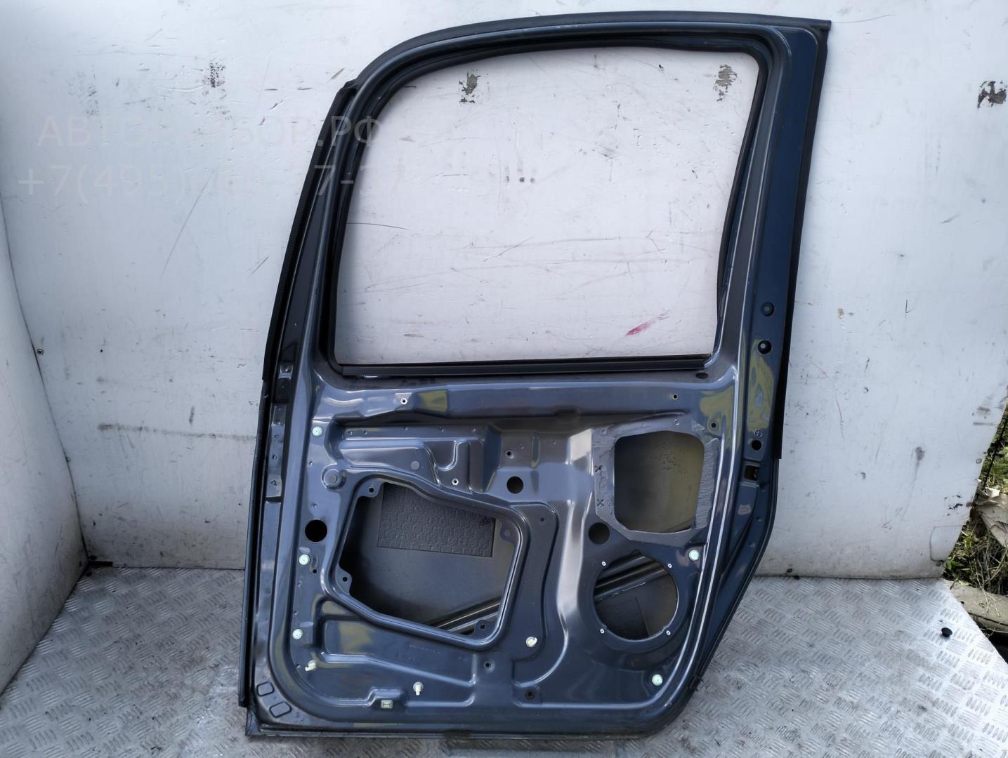Дверь задняя правая