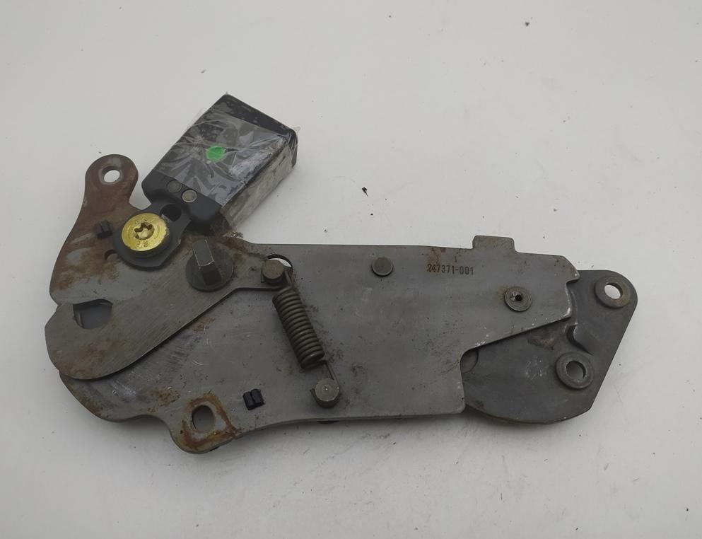 Ответная часть ремня безопасности