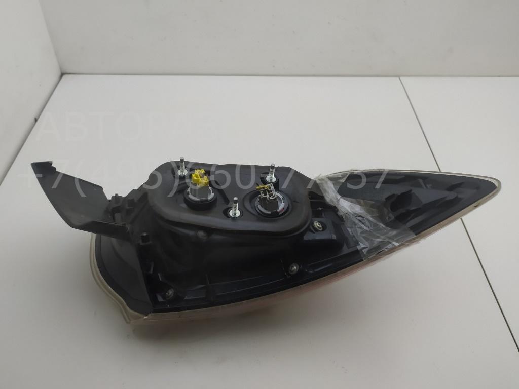 Фонарь задний правый