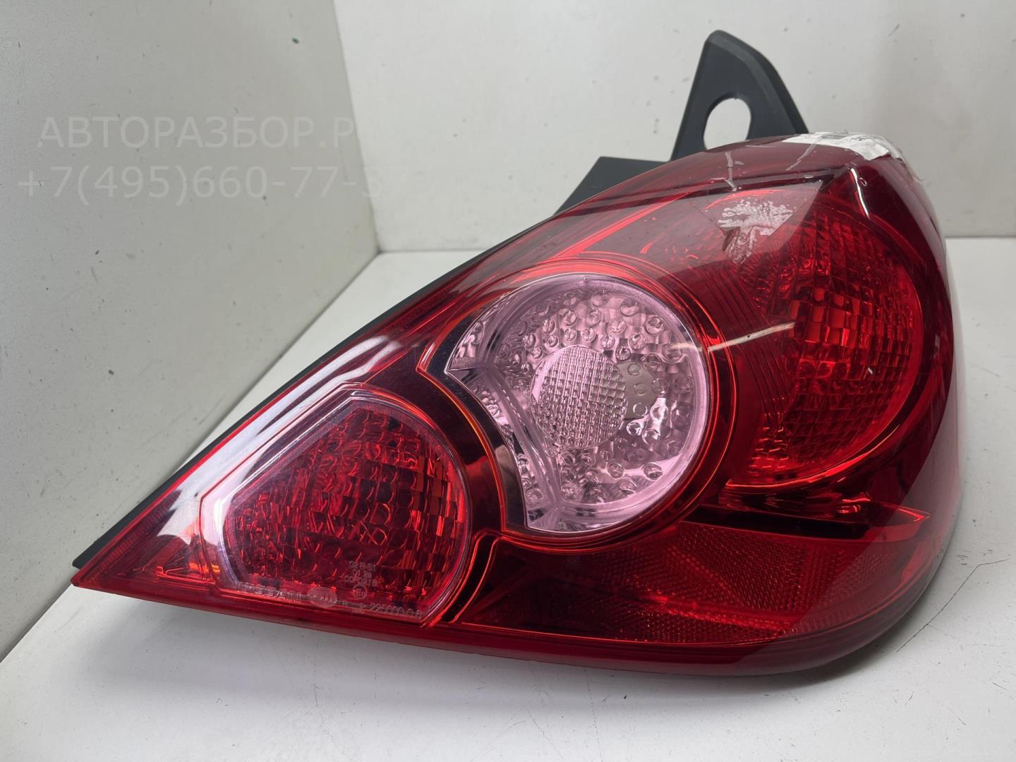 Фонарь задний правый