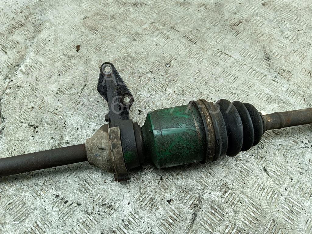 Полуось передняя правая
