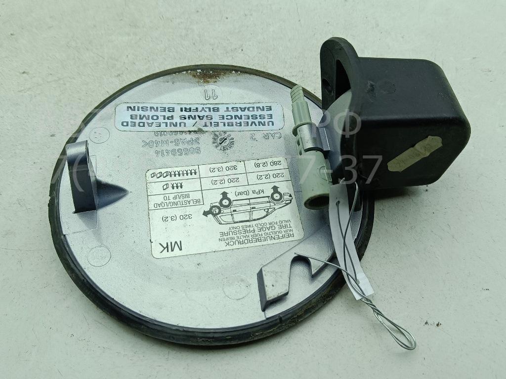 Лючок бензобака