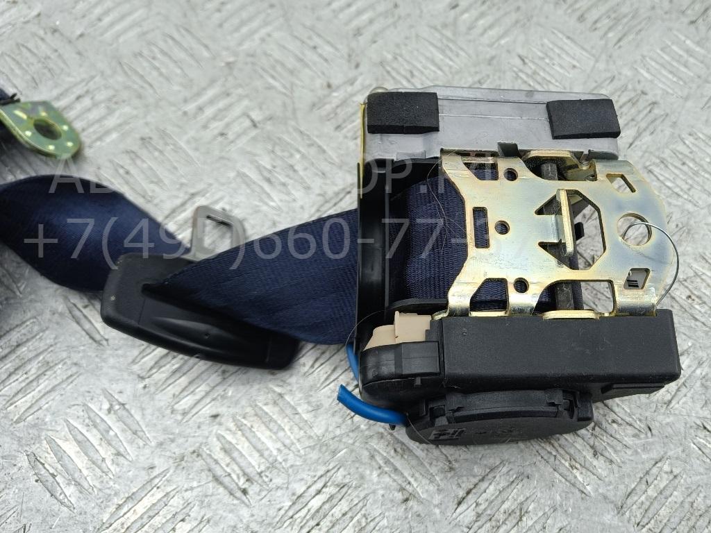 Ремень безопасности