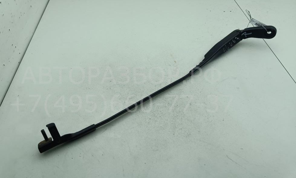 Поводок стеклоочистителя передний правый