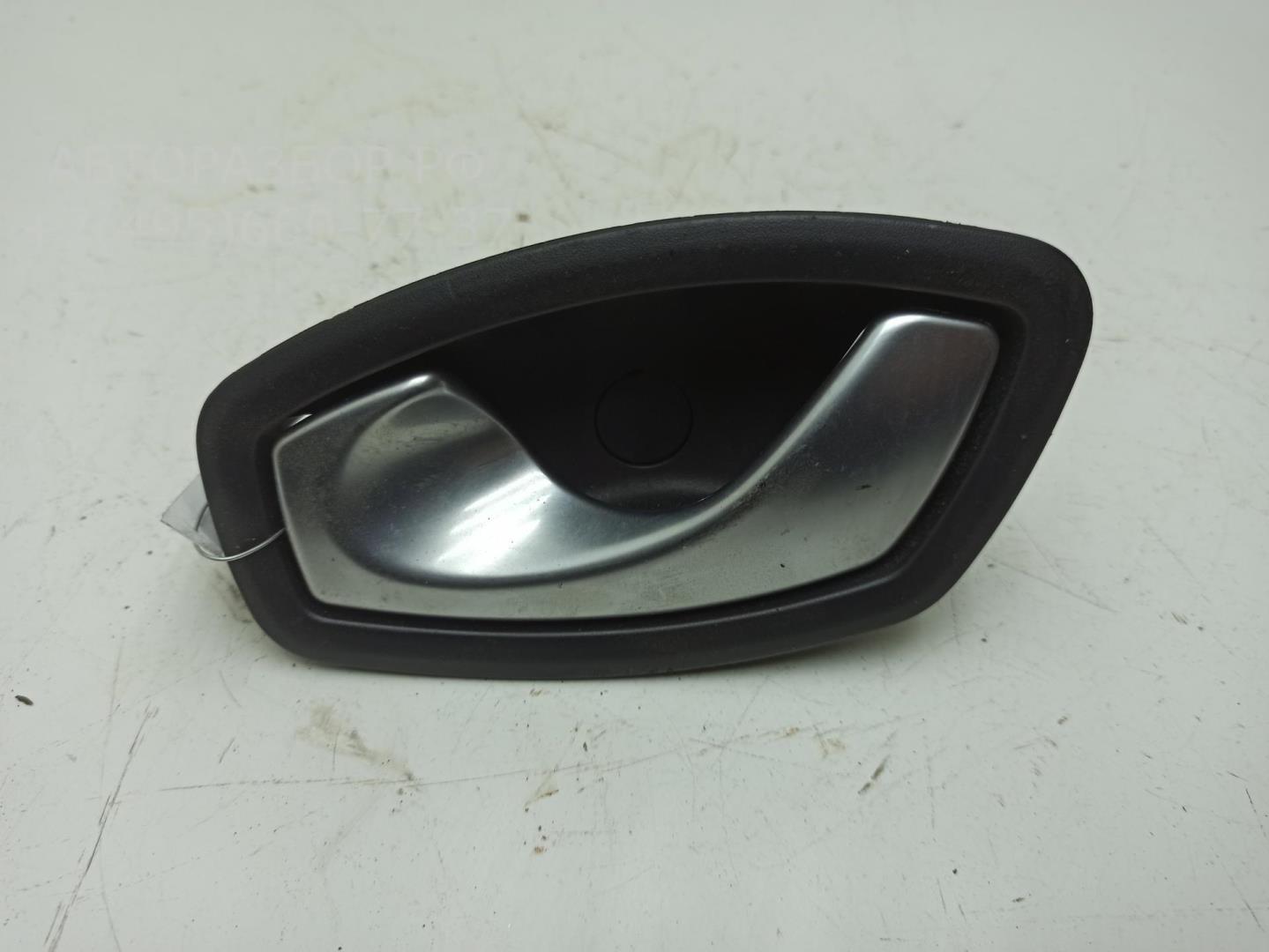 Ручка двери задней внутренняя левая