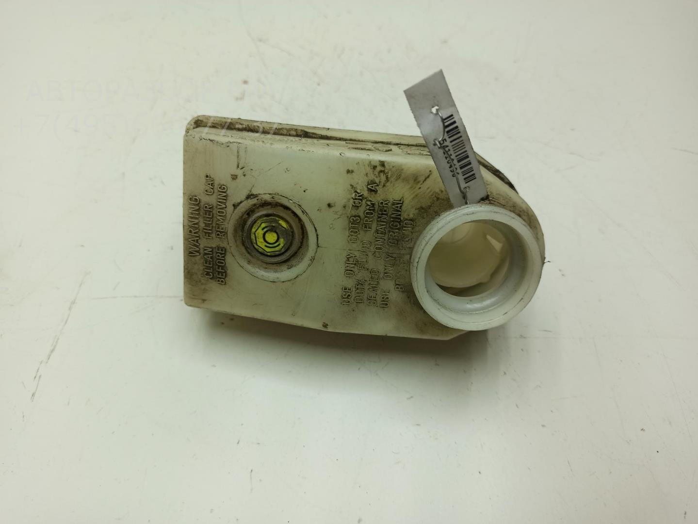 Бачок главного тормозного цилиндра