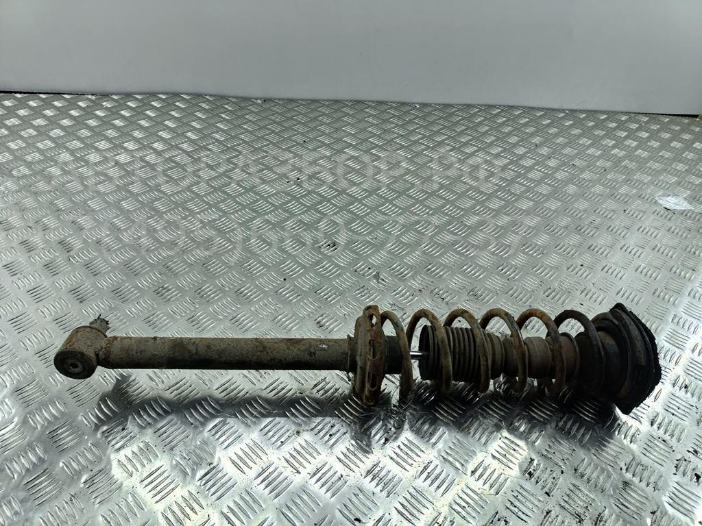 Амортизатор задний правый