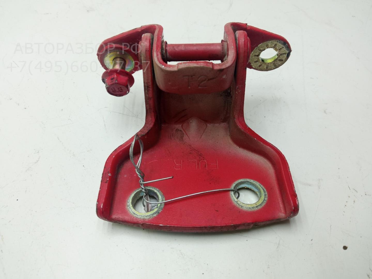 Петля двери