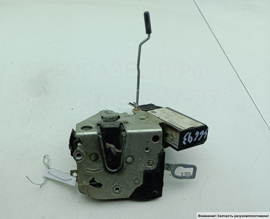 Замок двери передней правой