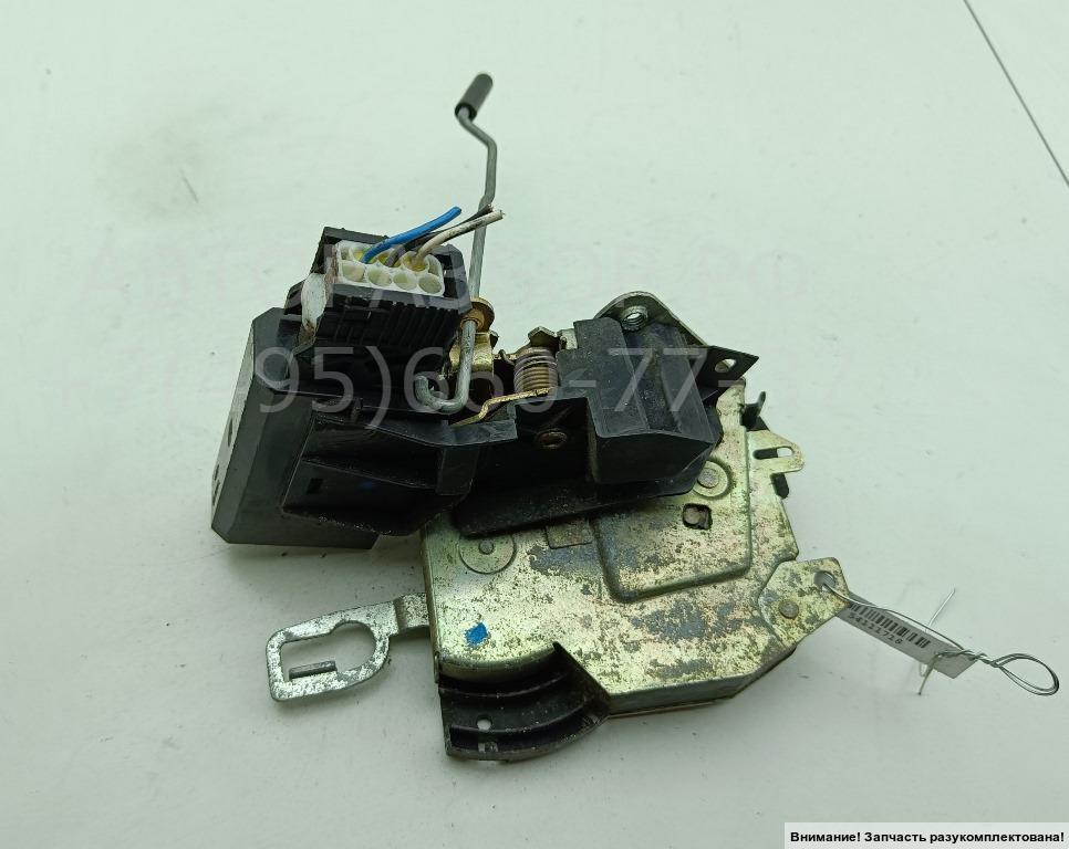 Замок двери передней правой