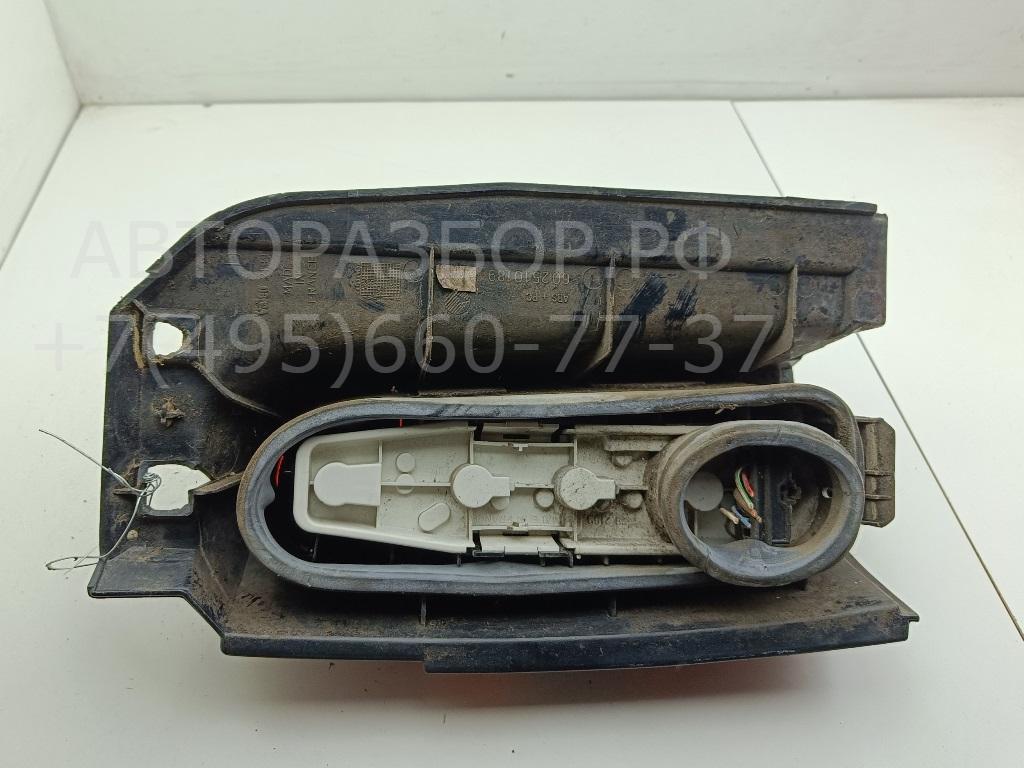 Фонарь задний правый