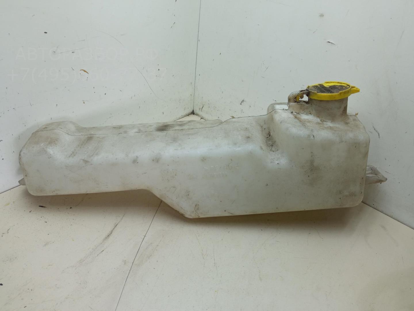 Бачок омывателя лобового стекла