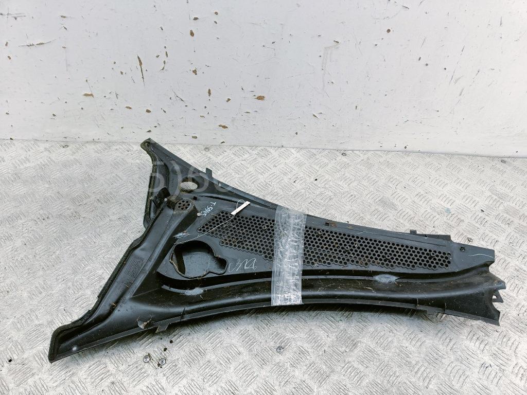 Решетка стеклоочистителей (Жабо)