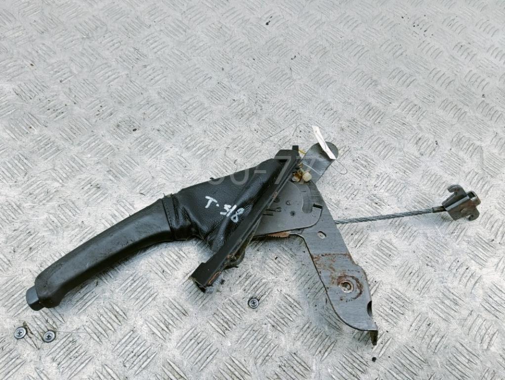 Рычаг стояночного тормоза