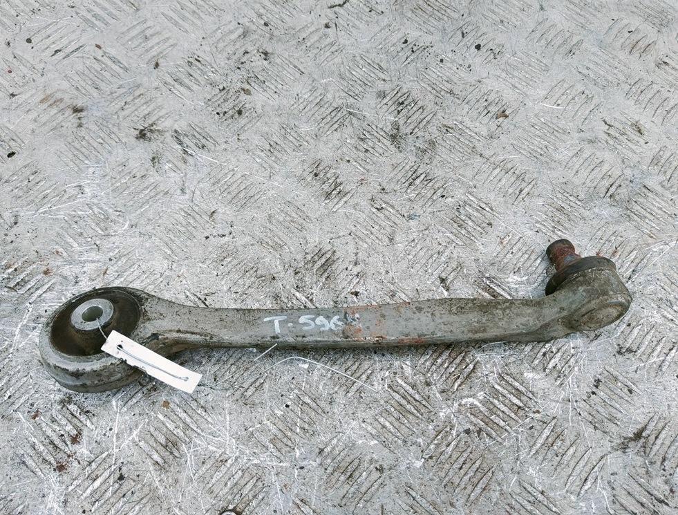 Рычаг передний левый