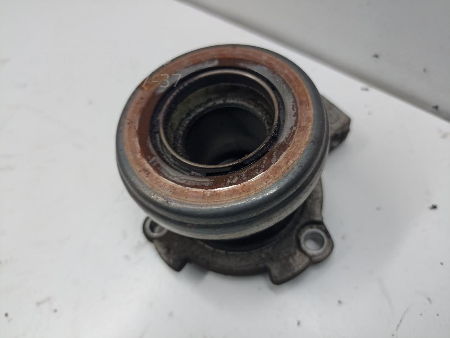 Цилиндр сцепления рабочий