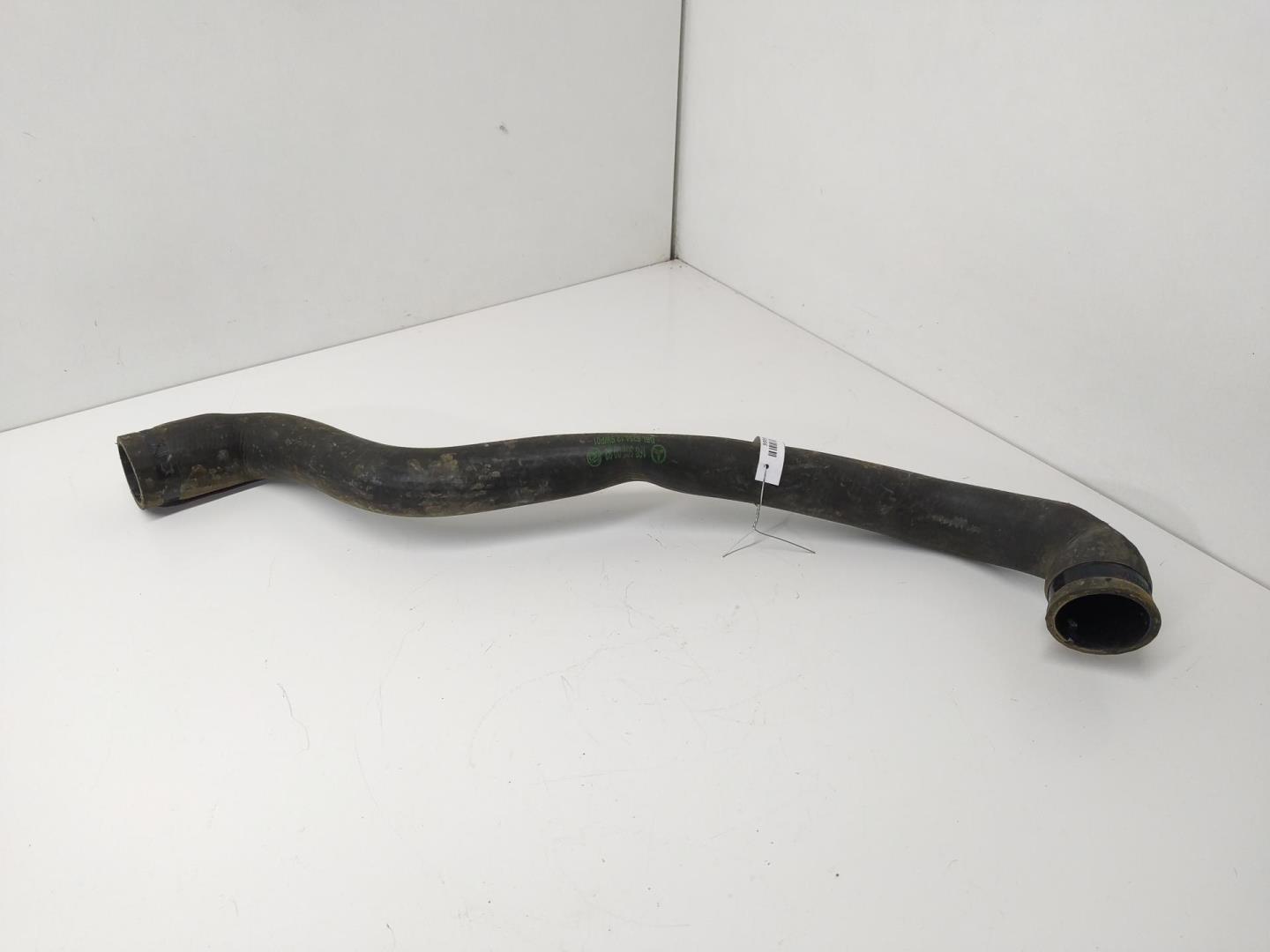 Патрубок радиатора