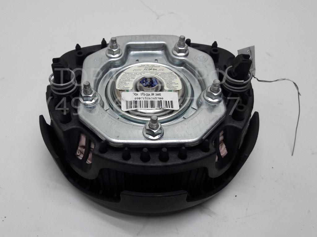 Подушка безопасности в рулевое колесо