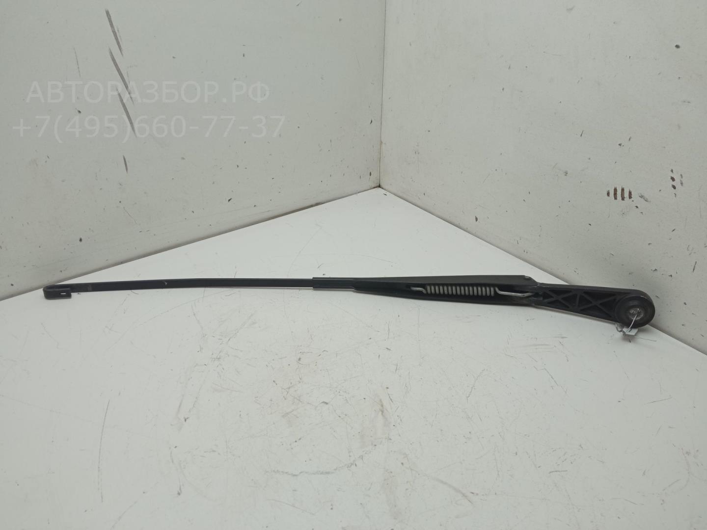 Поводок стеклоочистителя передний правый