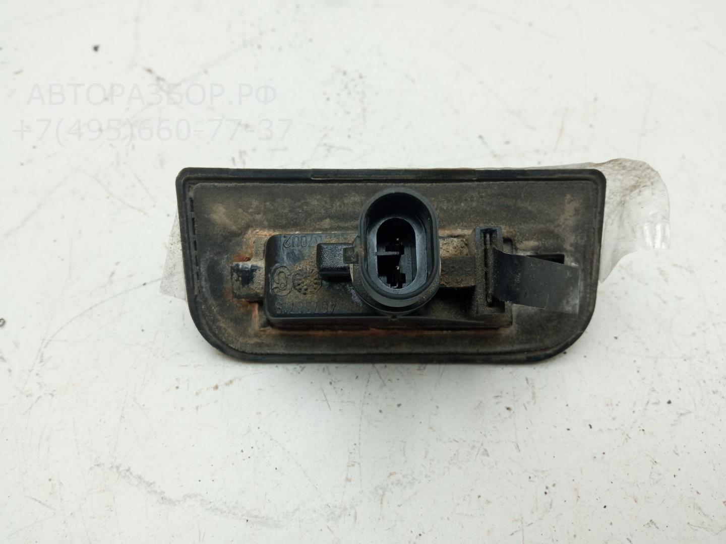 Фонарь подсветки номера