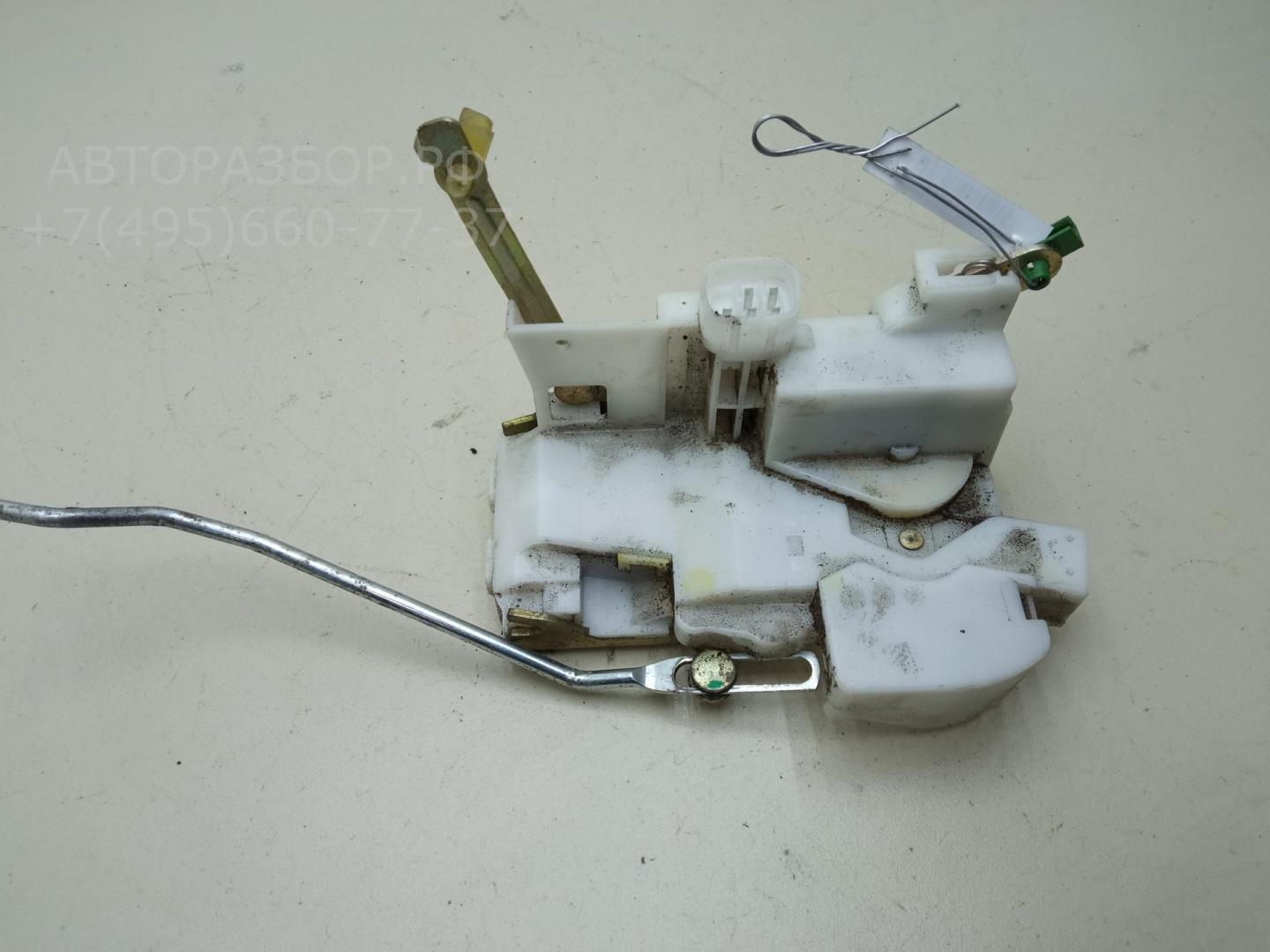 Замок двери передней правой