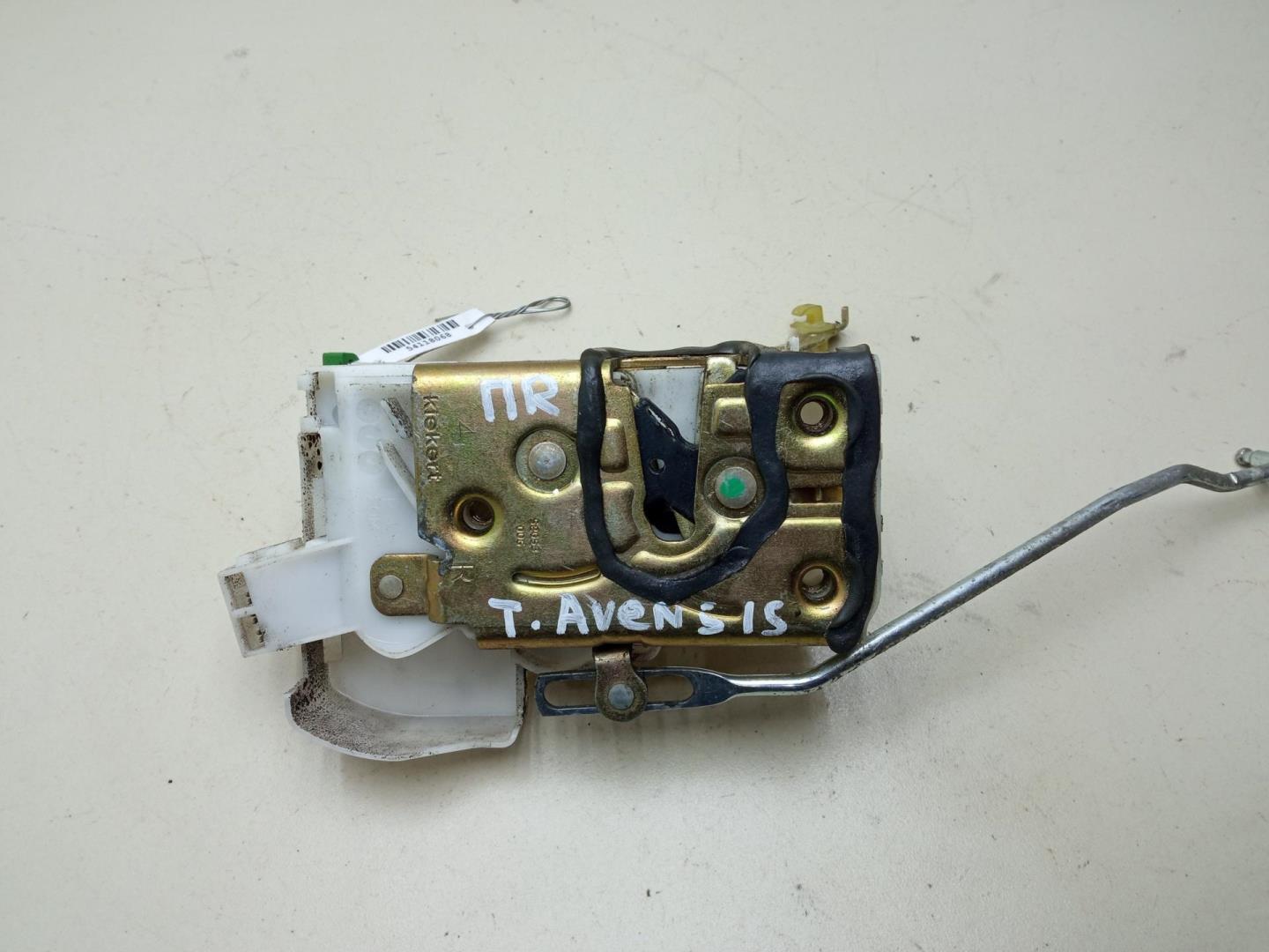 Замок двери передней правой