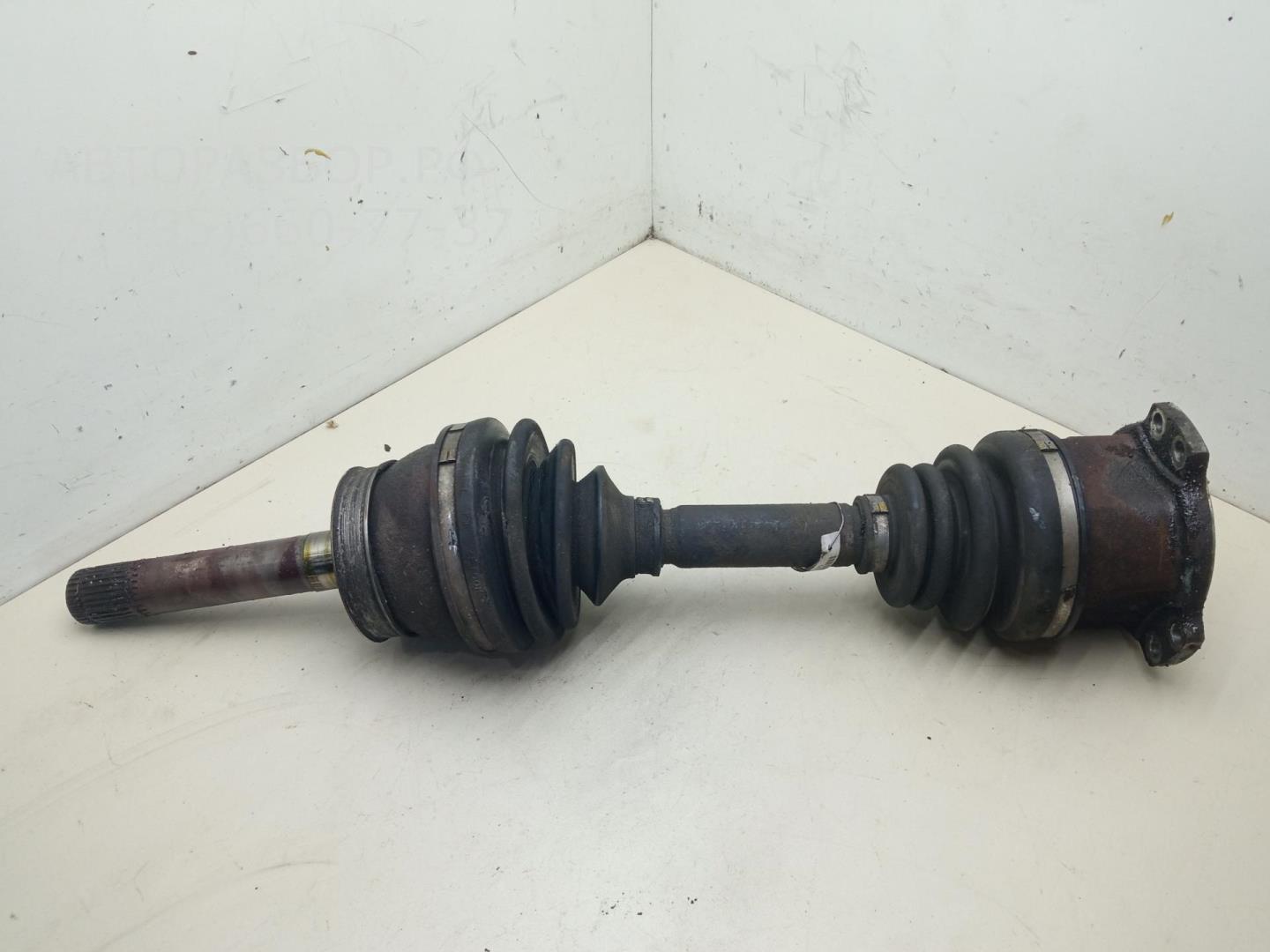 Полуось передняя правая
