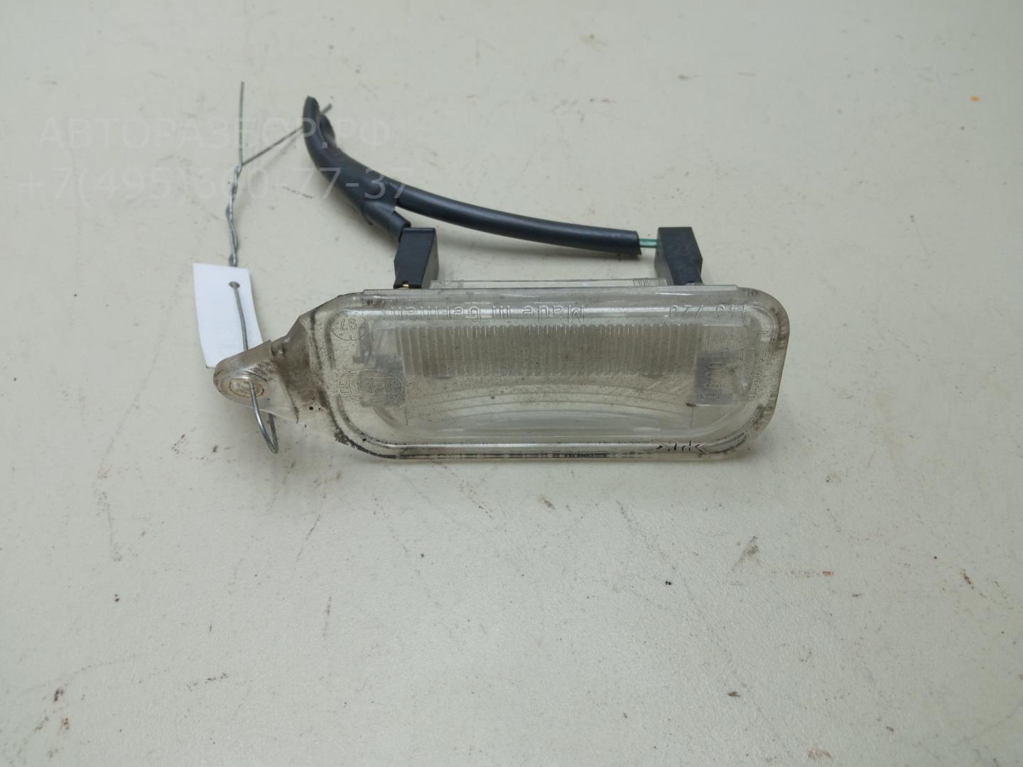 Фонарь подсветки номера