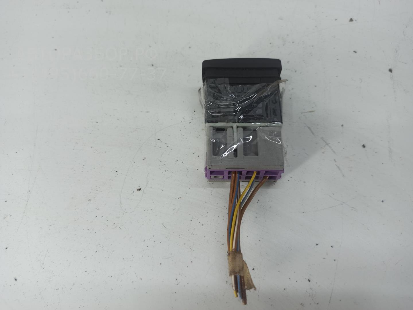 Кнопка корректора фар