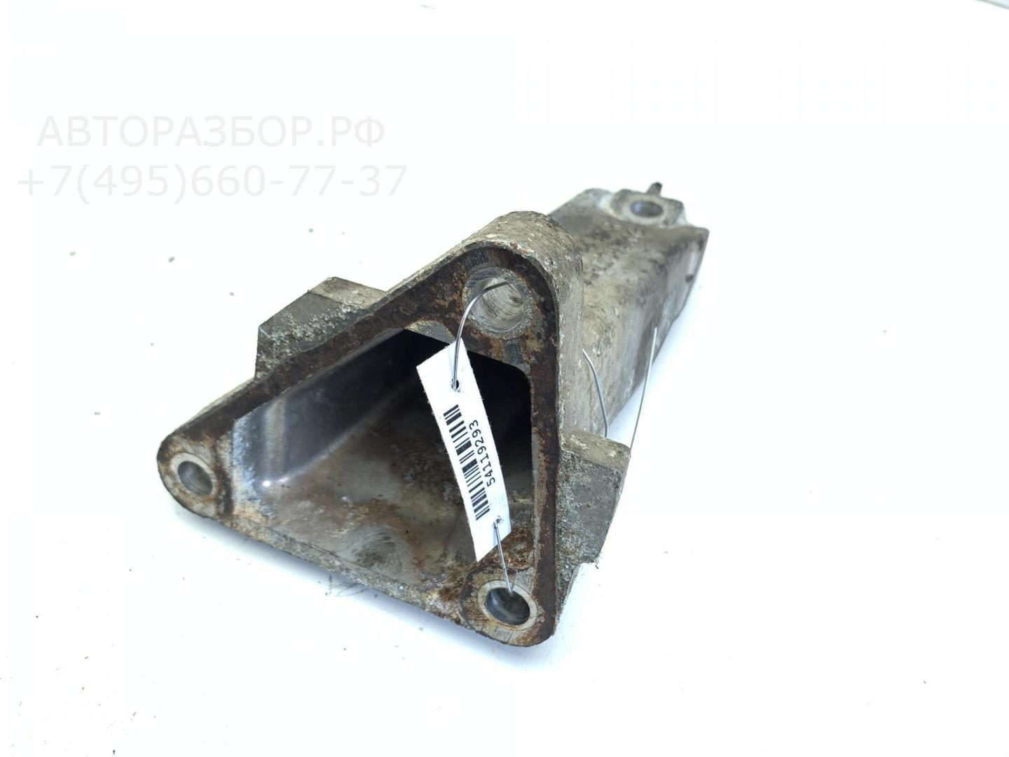 Кронштейн двигателя левый