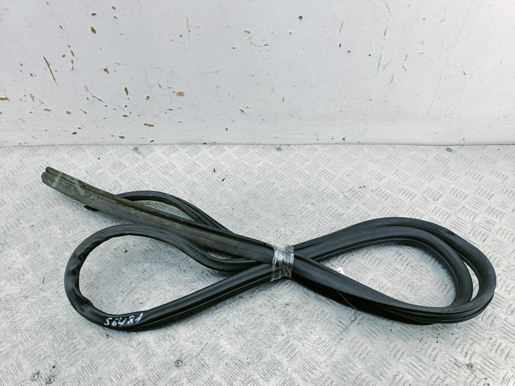 Уплотнитель двери