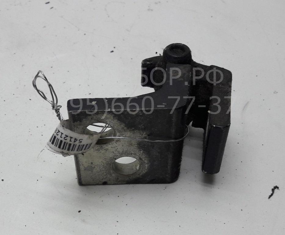 Петля двери