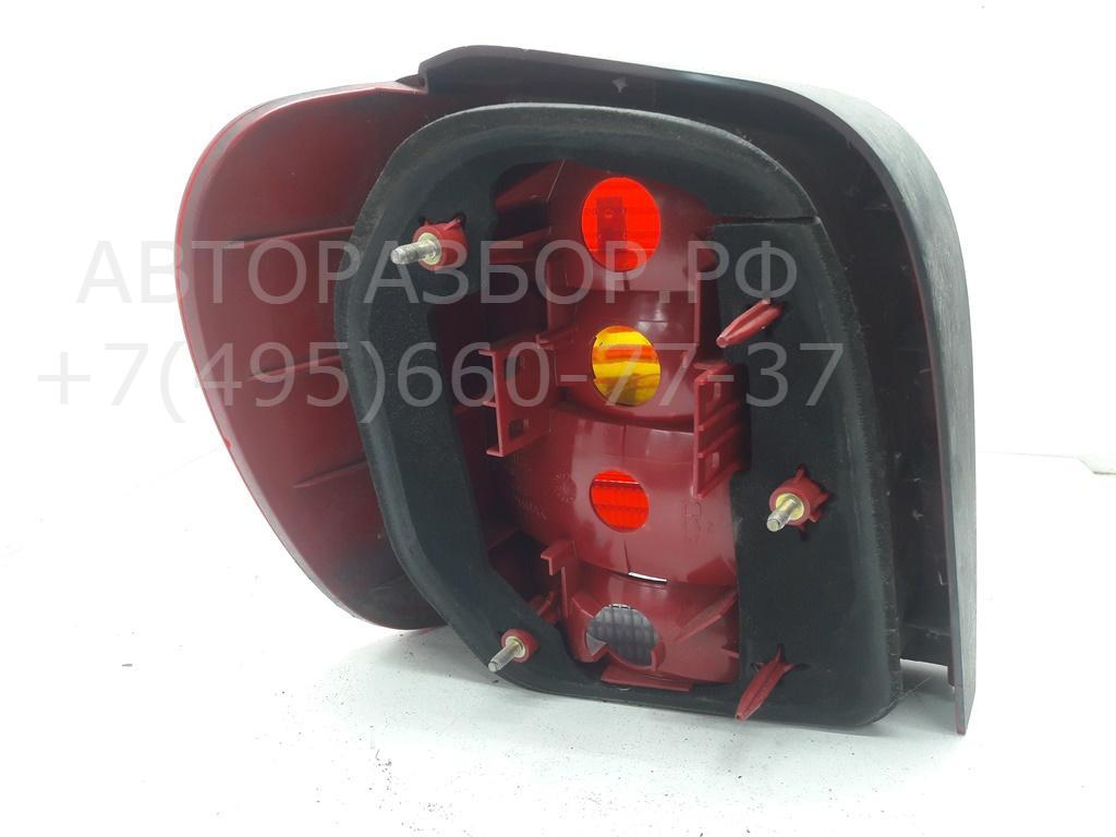 Фонарь задний правый
