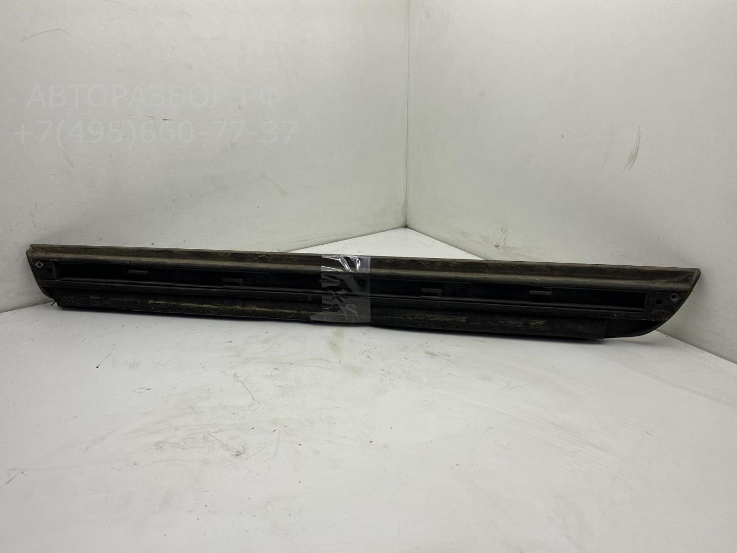 Накладка двери задней правой