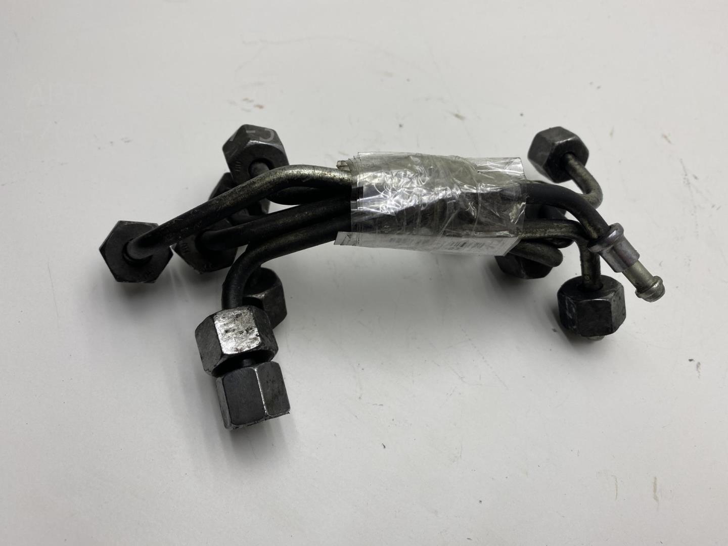 Трубка топливная