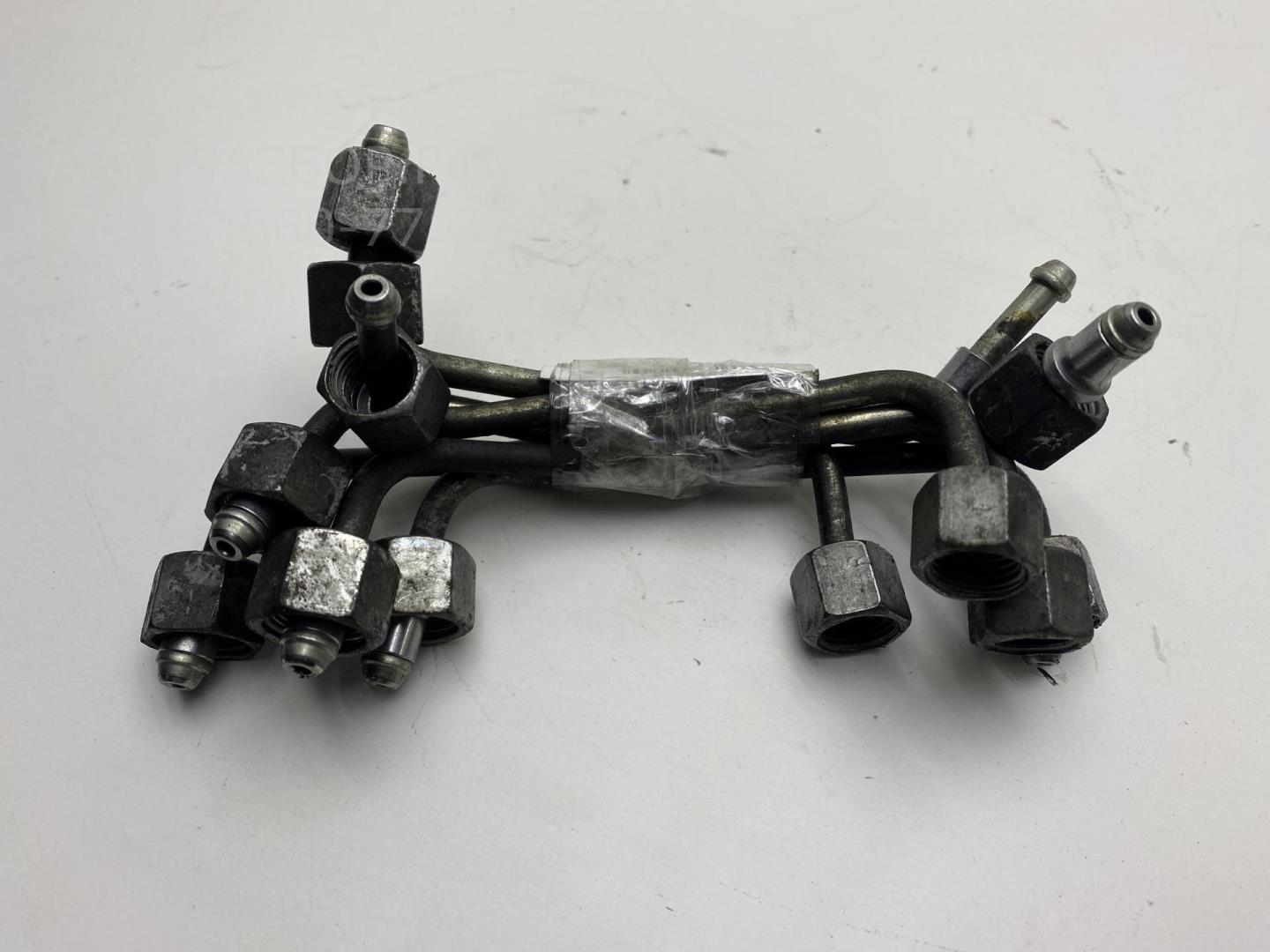 Трубка топливная