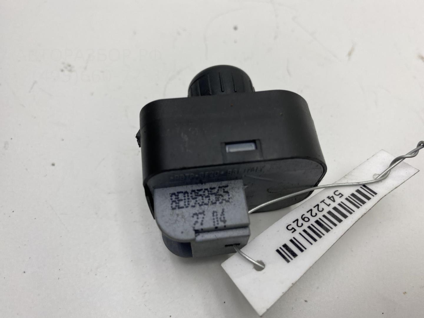 Кнопка регулировки зеркала