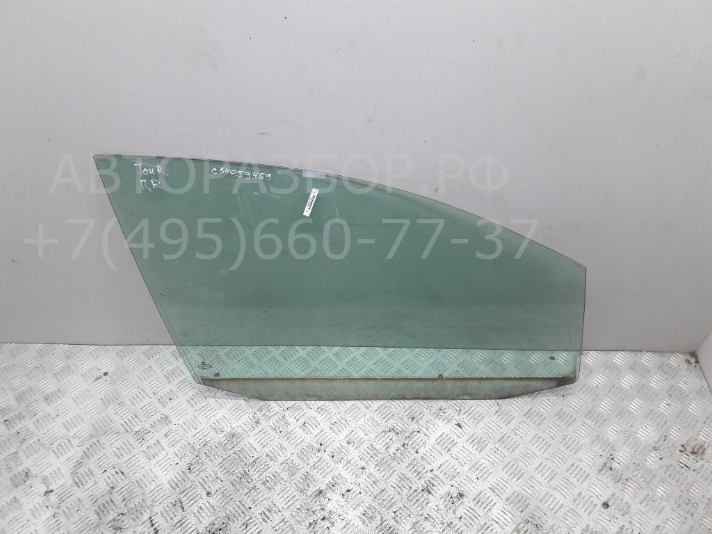 Стекло двери передней правой