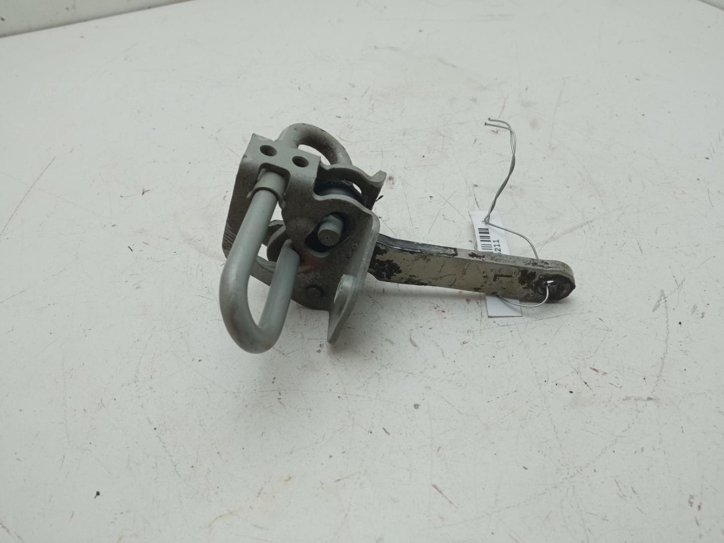 Ограничитель двери