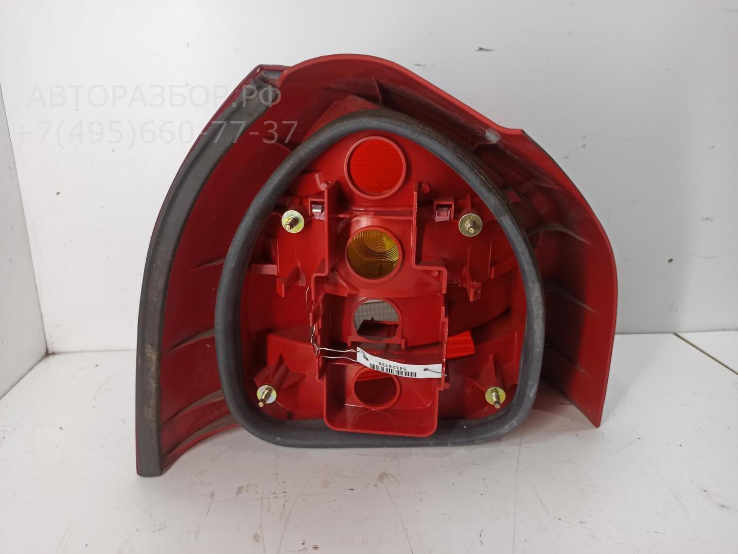 Фонарь задний правый