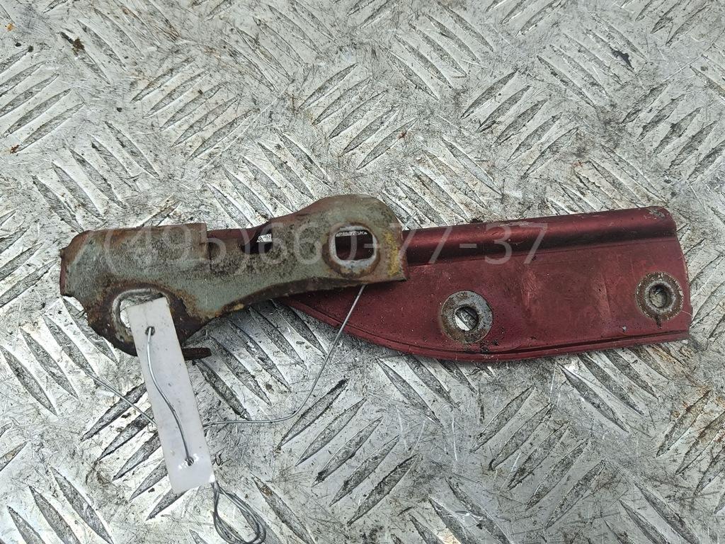 Петля капота правая